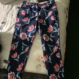 Printed capri pants